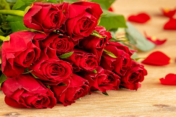 Κόκκινα Τριαντάφυλλα Για Την Αγάπη — Φωτογραφία Αρχείου