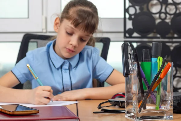 Eight Years Old Girl Working Office Focusing Office Supplies — Stock Photo, Image