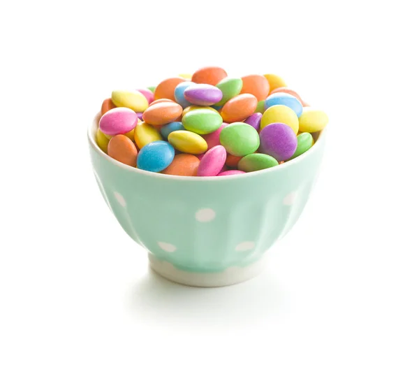 Bunte Schokolade Bonbons Pillen Schüssel Isoliert Auf Weißem Hintergrund — Stockfoto