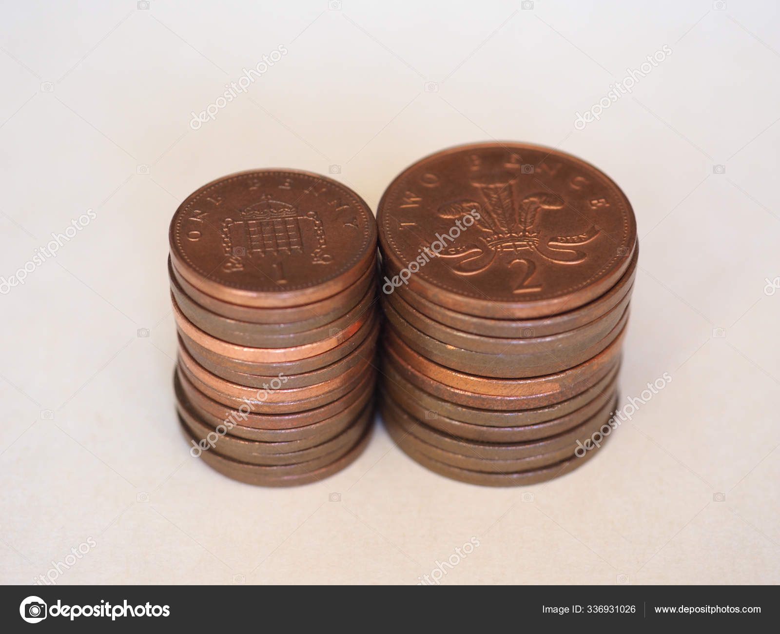1便士和2便士硬币英国货币可能很快就会被提走——图库图片© PantherMediaSeller #336931026