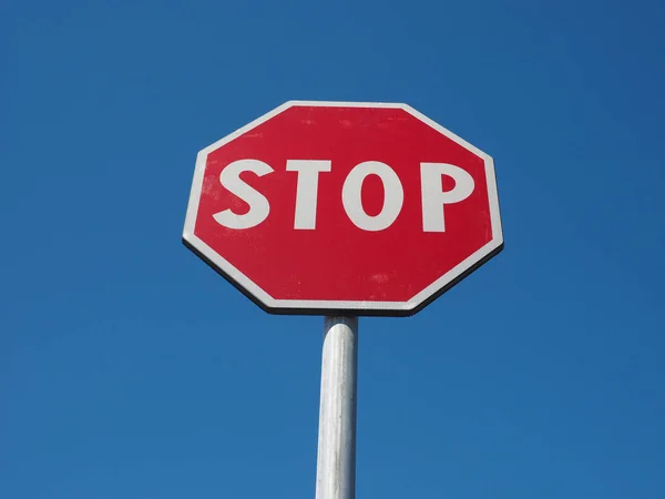 Varningsskyltar Stoppa Trafik Skylt Över Blue Sky — Stockfoto