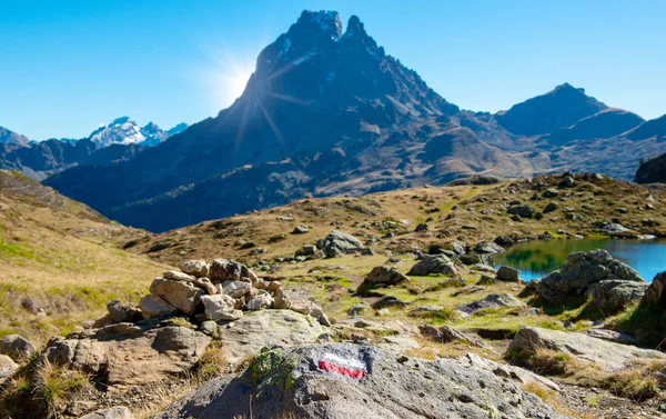 Uma Vista Famoso Pic Midi Ossau Nas Montanhas Dos Pirinéus — Fotografia de Stock