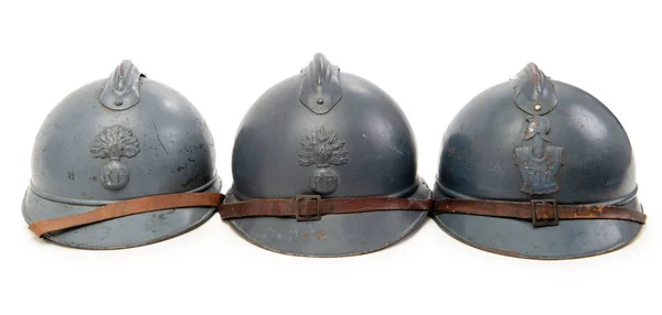 Três Capacetes Militares Franceses Primeira Guerra Mundial Sobre Fundo Branco — Fotografia de Stock