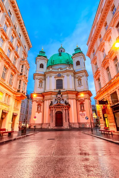 Viyana Avusturya Peter Kilisesi Peterskirche Geleneksel Yaya Bölgesinde Bir Barok — Stok fotoğraf