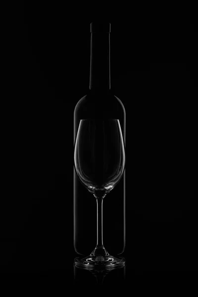 Silhouette Wine Bottle Empty Wineglass Black Background Reflection Contour Gradient — Stock Photo, Image