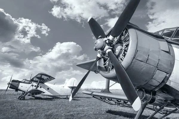 Ιστορικά Αεροσκάφη Ένα Λιβάδι — Φωτογραφία Αρχείου