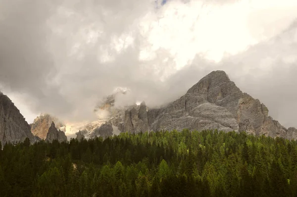 Tiroia Sul Para Wolkenstein Colfosch Cortina — Fotografia de Stock