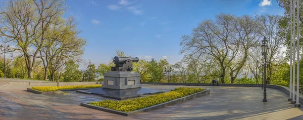 Odessa Ukraina 2019 Wiosna Odessie Panoramiczny Widok Bulwar Primorsky — Zdjęcie stockowe