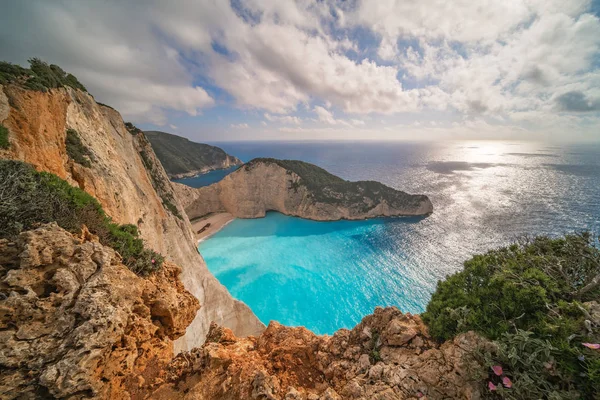 Lenyűgöző Kilátás Sziklák Hajótörés Cove Ban Nyár Zante Island Görögország — Stock Fotó