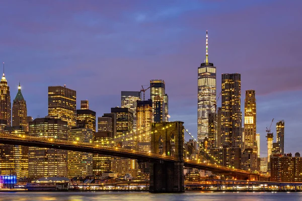 Brooklyn Bridge Med Lower Manhattan Skyskrapor Bulding För New York — Stockfoto