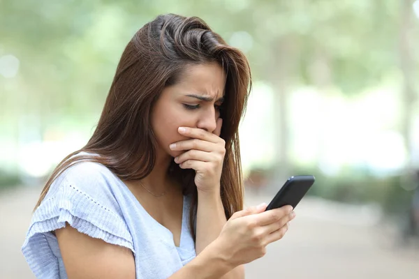 Sad Girl Complaining Reading Bad News Smart Phone Street — Stock Photo, Image