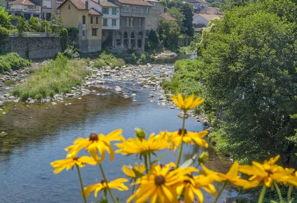 Krajobraz Wokół Vals Les Bains Miejscowość Gmina Francji Regionie Ardeche — Zdjęcie stockowe