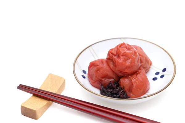 Japońska Żywność Solone Umeboshi Białym Tle — Zdjęcie stockowe