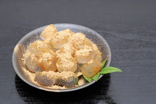 Japanische Süßwaren Warabi Mochi Japanische Süßigkeiten — Stockfoto