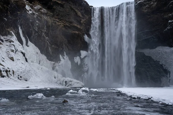 Gyönyörű Skogafoss Egy Hideg Téli Napon Izland Európa — Stock Fotó