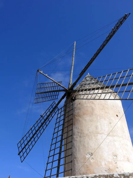 Väderkvarn Palma Mallorca — Stockfoto