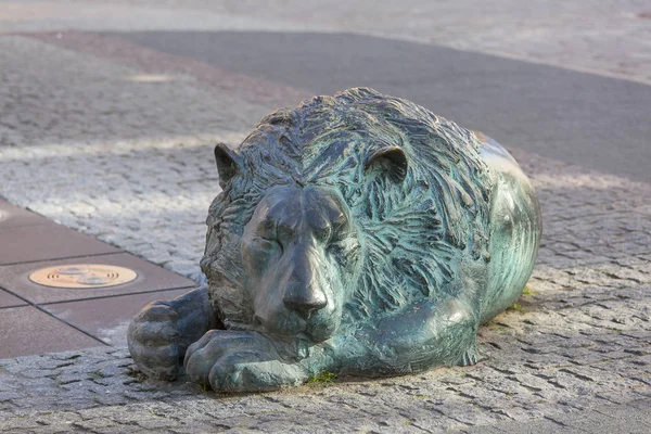 Brunnen Der Vier Viertel Bronzeskulptur Eines Löwen Der Auf Der — Stockfoto