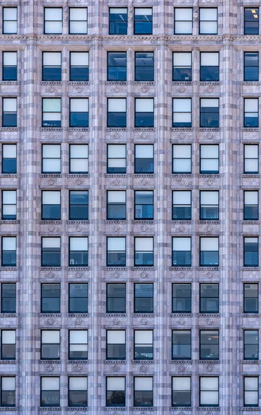 Urban Abstract Fensterfassade Eines Bürogebäudes Business Center Mit Spiegelungen Und — Stockfoto