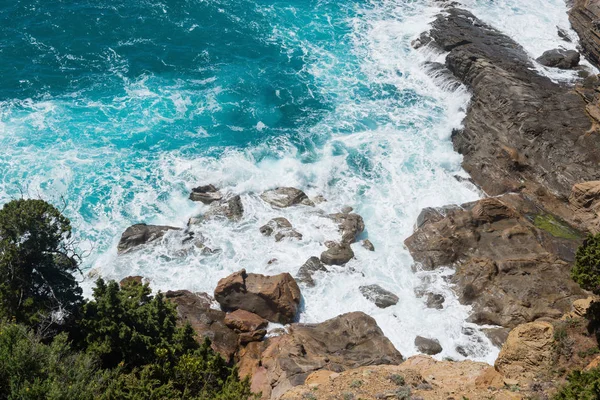 Prachtige Azuurblauwe Zee Het Rotsachtige Strand Tyrrheense Zee Toscane Italië — Stockfoto