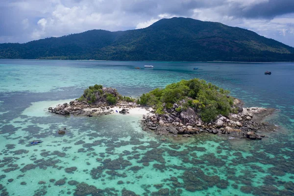 空中无人机视图惊人的热带天堂Koh Kra岛与白色空海滩在阳光明媚的夏季天 — 图库照片