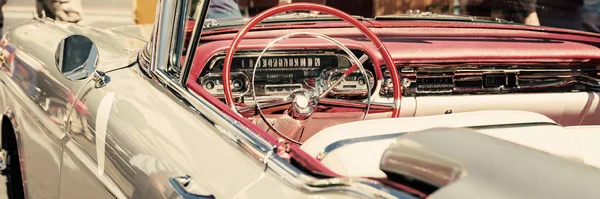 전형적 미국의 자동차 전시물 — 스톡 사진