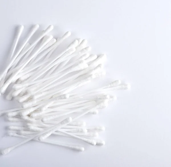 Bâtons Plastique Avec Coton Blanc Pour Nettoyage Des Oreilles Autres — Photo