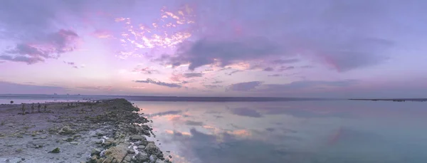 Panoramic View Clouds Water Pink Purple Sunset — Stok fotoğraf