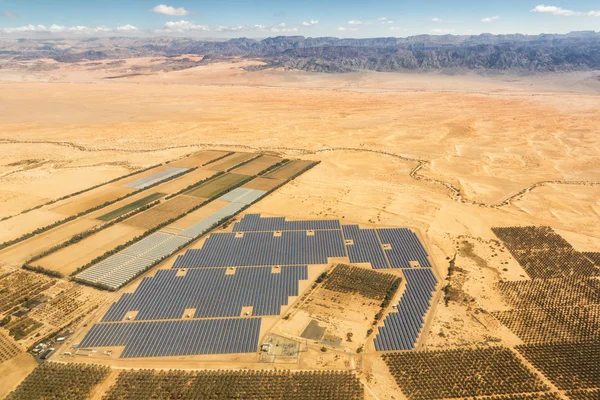 Sonnenkollektoren Farm Energy Panel Israel Wüste Berge Von Oben Luftaufnahme — Stockfoto