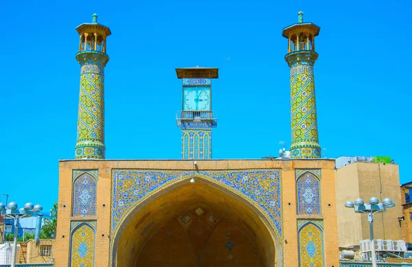 Shah Mosque 은이란 테헤란의 그랜드 바자르에 이슬람 사원이다 — 스톡 사진