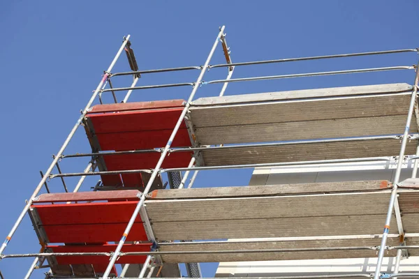 Bouwplaats Steiger Rode Planken — Stockfoto