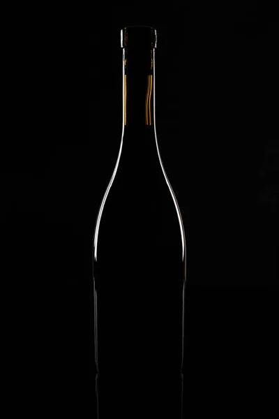 Botella Vino Aislada Sobre Fondo Negro — Foto de Stock