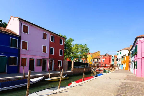 Vista Casas Coloridas Ilha Burano Veneza Paisagem Tradicional Italiana — Fotografia de Stock