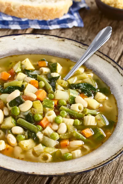 Sup Sayuran Segar Buatan Sendiri Yang Terbuat Dari Zucchini Seledri — Stok Foto