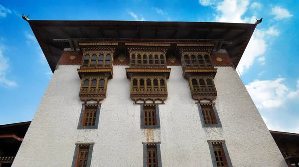 Belo Projeto Arquitetônico Dzong Punakha Butão Contra Céus Azuis — Fotografia de Stock