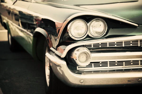 Παλιά Αμερικανική Αυτοκίνητο Προβολείς Close — Φωτογραφία Αρχείου