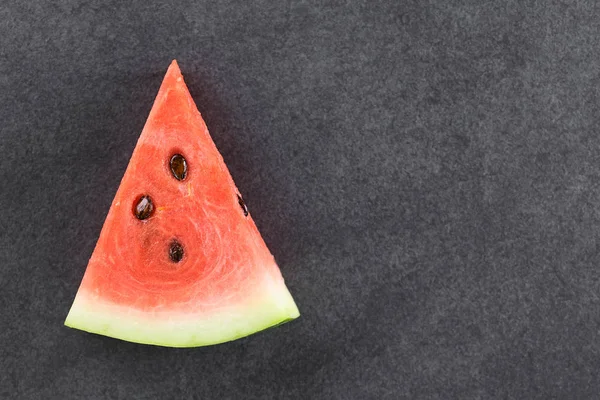 Segar Juicy Watermelon Slice Slate Difoto Atas Kepala Dengan Ruang — Stok Foto