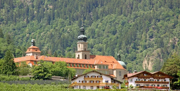 Zobrazit Johanneum Dorf Tirol — Stock fotografie