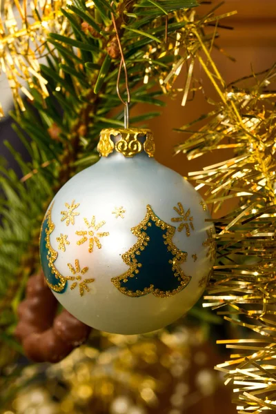 Bola Navidad Árbol Navidad —  Fotos de Stock