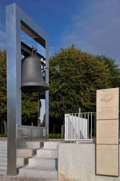 Frankfurt Der Oder Landmark Peace Bell Oder — Stock fotografie