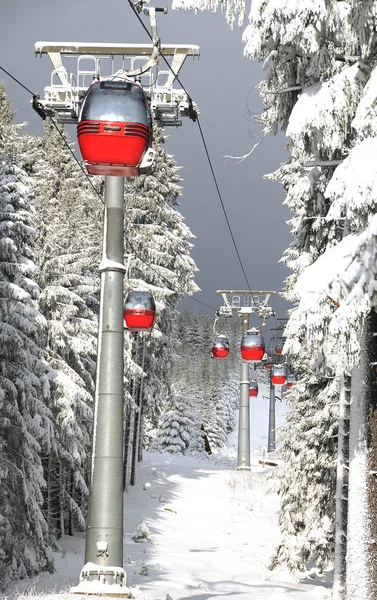 Ski Gondola Estación Invierno — Foto de Stock