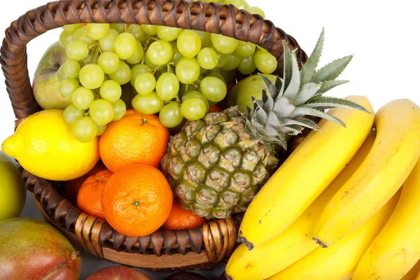 Bodegón Con Frutas Frescas Apetitosas Cerca —  Fotos de Stock