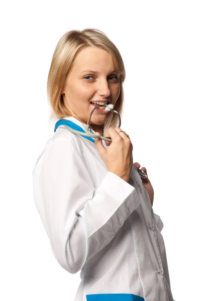Χαμογελώντας Όμορφη Γιατρός Στηθοσκόπιο Λευκό Φόντο Ιατρική Έννοια — Φωτογραφία Αρχείου