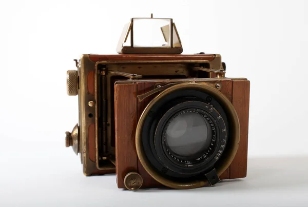 Стара Камера Білому Тлі — стокове фото