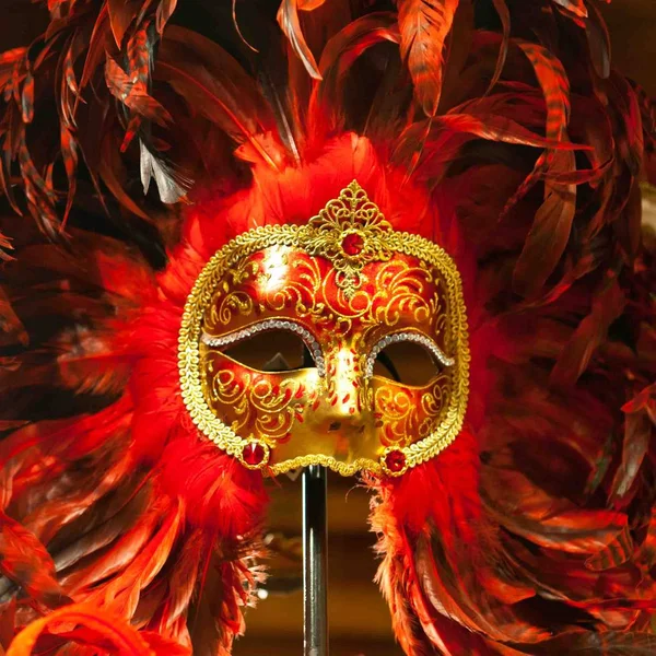 Maschera Carnevale Sullo Sfondo Delle Maschere Veneziane — Foto Stock