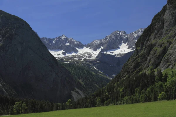 Vista Panorámica Del Majestuoso Paisaje Los Alpes —  Fotos de Stock