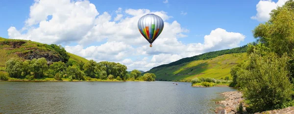 Balloon Mosel Valley Burg Fotomontage — 图库照片