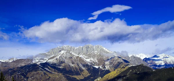 Malerischen Blick Auf Mjestic Berglandschaft — Stockfoto