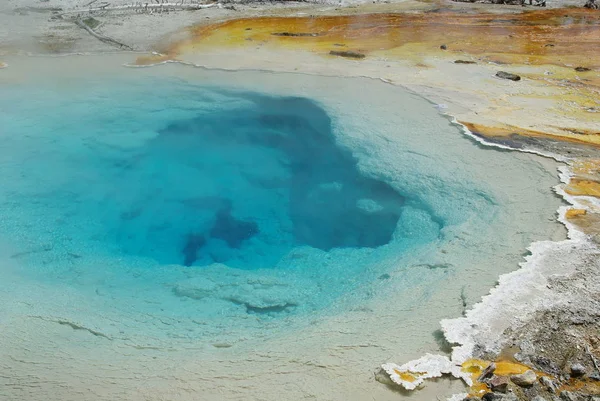 Tourquois Horký Bazén Národním Parku Yellowstone Wyoming — Stock fotografie