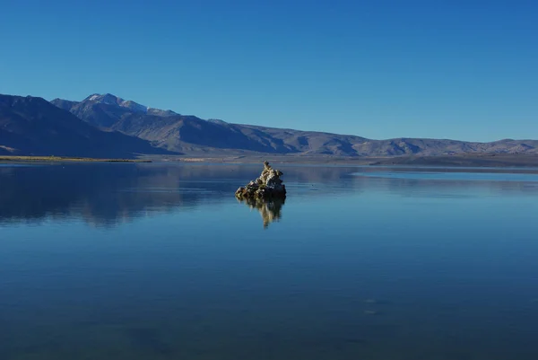 Mały Tufa Iceland Jezioro Mono Kalifornia — Zdjęcie stockowe