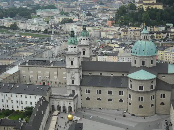 萨尔茨堡 从城堡到萨尔茨堡大教堂的景观 — 图库照片
